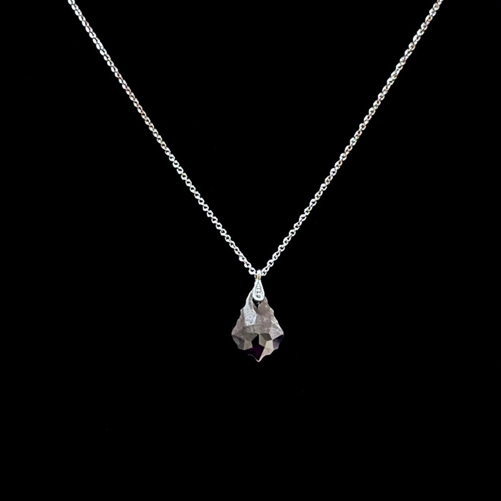 ☃️ Vintage VCLM Necklace